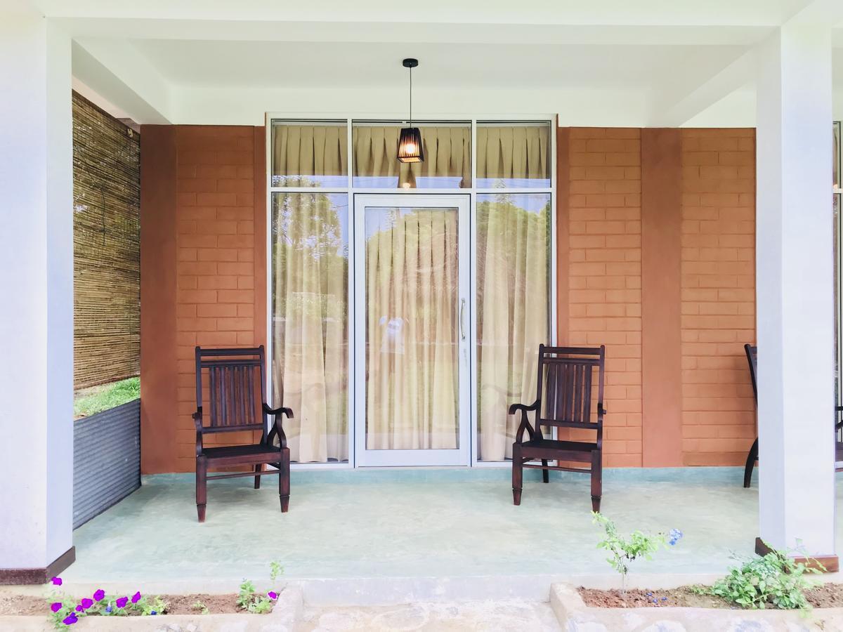 Hotel Sigiriya Rock Hide Exterior foto