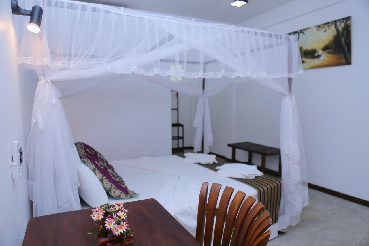 Hotel Sigiriya Rock Hide Exterior foto