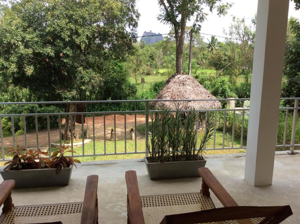 Hotel Sigiriya Rock Hide Exterior foto